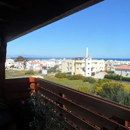 아파트 Great Sea View One Bedroom Flat, Free Internet 파라림니