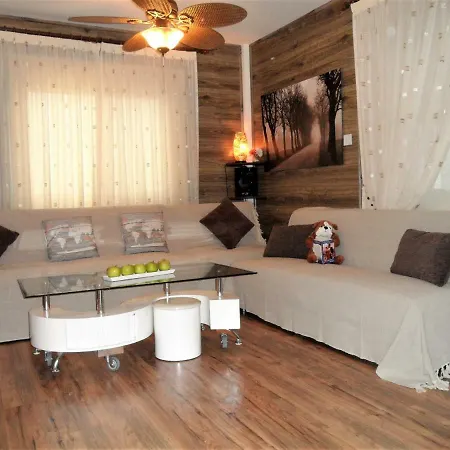 Great Sea View One Bedroom Flat, Free Internet